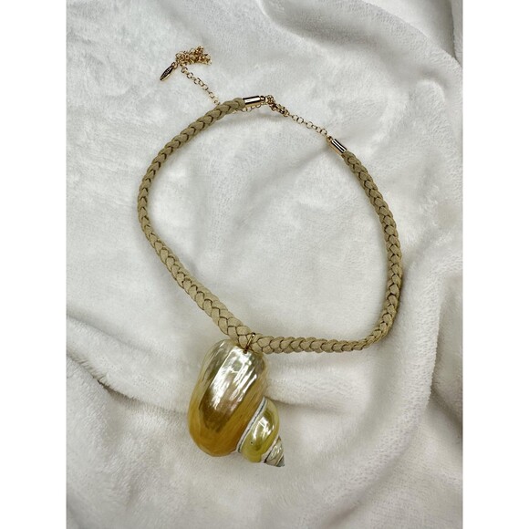 Free People Jewelry - NEW Free People Sara Shell Choker Gold Neutral Beach Bohemian Suede Shiny Summer